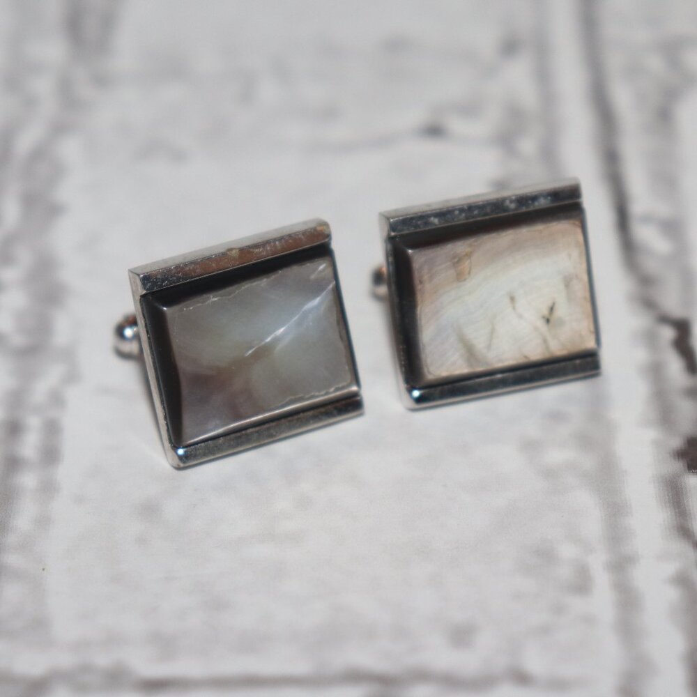 🤎✨ Vintage Silver & Brown Shell Cufflinks by Dante (.75")